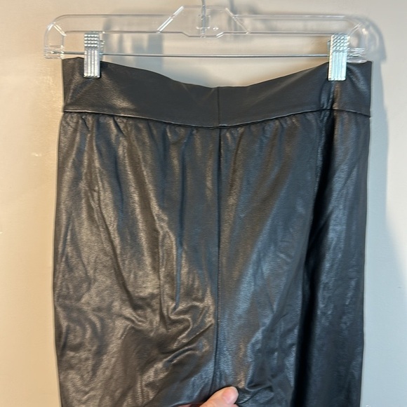 Commando Womens Black Faux Leather Joggers Pants Size M Relaxed Fit Stretch Chic - Picture 11 of 13